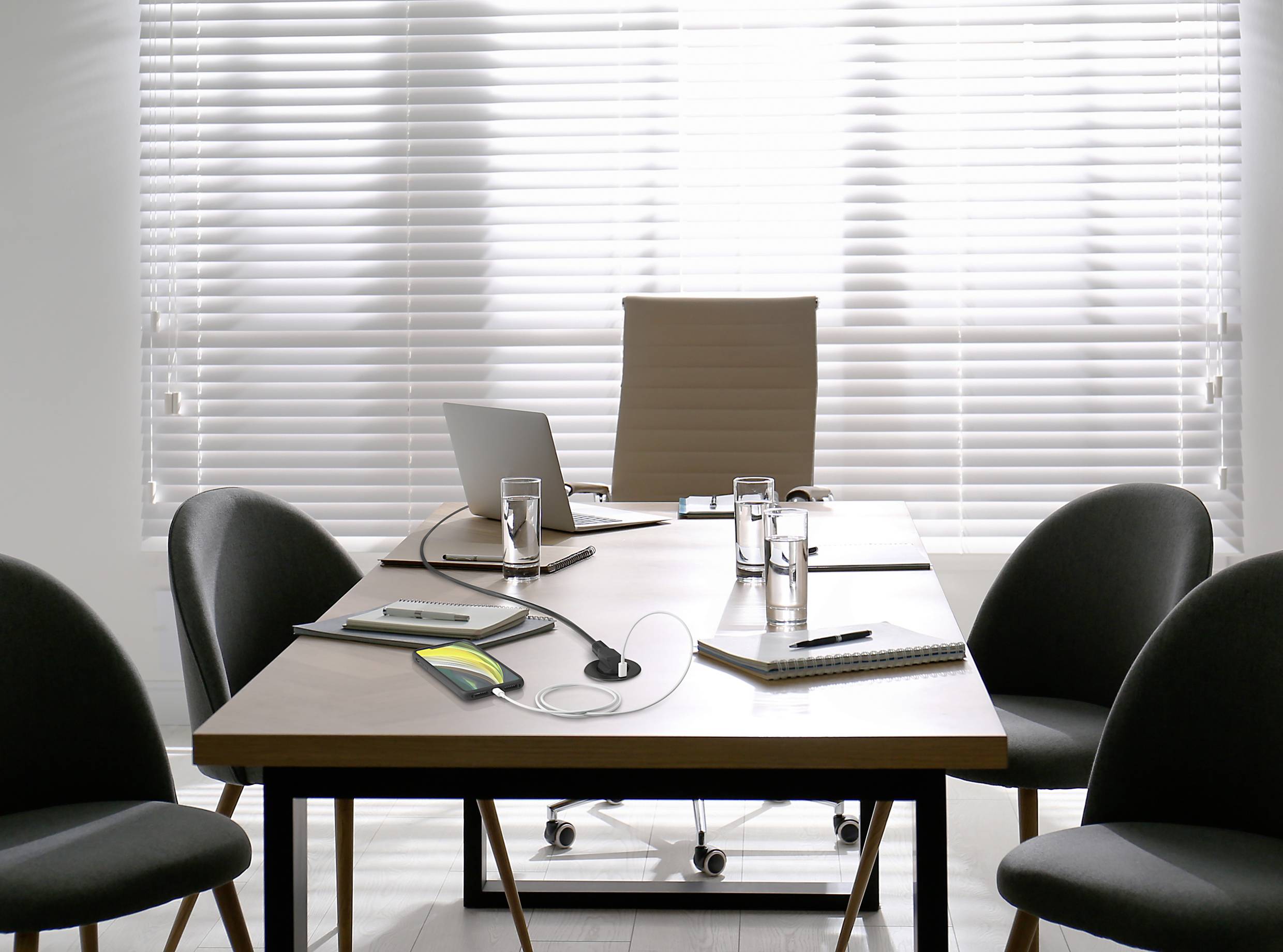 Sygonix SY-4780160 Unterputz-Steckdose mit USB, erhöhter Berührungsschutz, mit USB-C® Schwarz