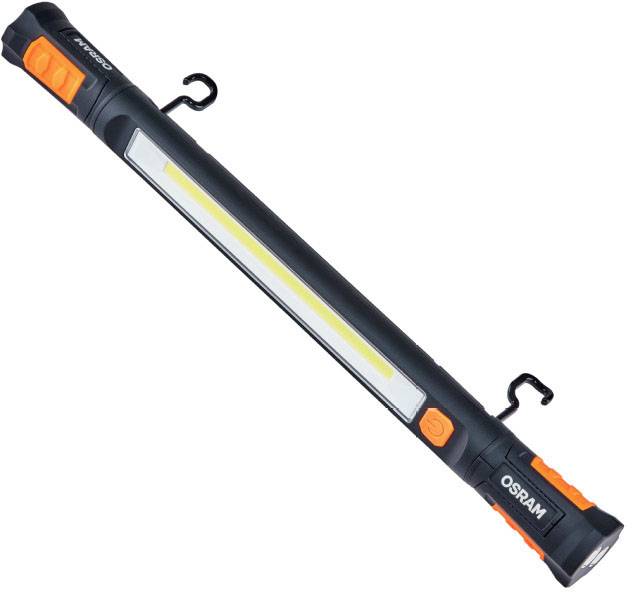 Längliche, schwarze LED-Arbeitsleuchte mit orangenen Tasten, zwei Haken und OSRAM-Logo auf der Seite links.