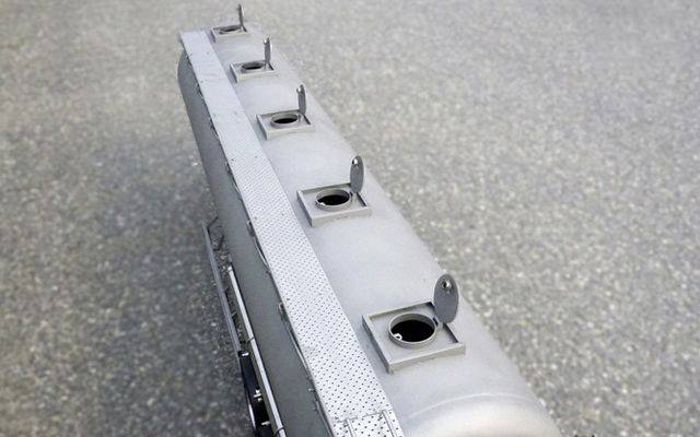 Thicon Models 55026 1:14 Tankauflieger 1St.