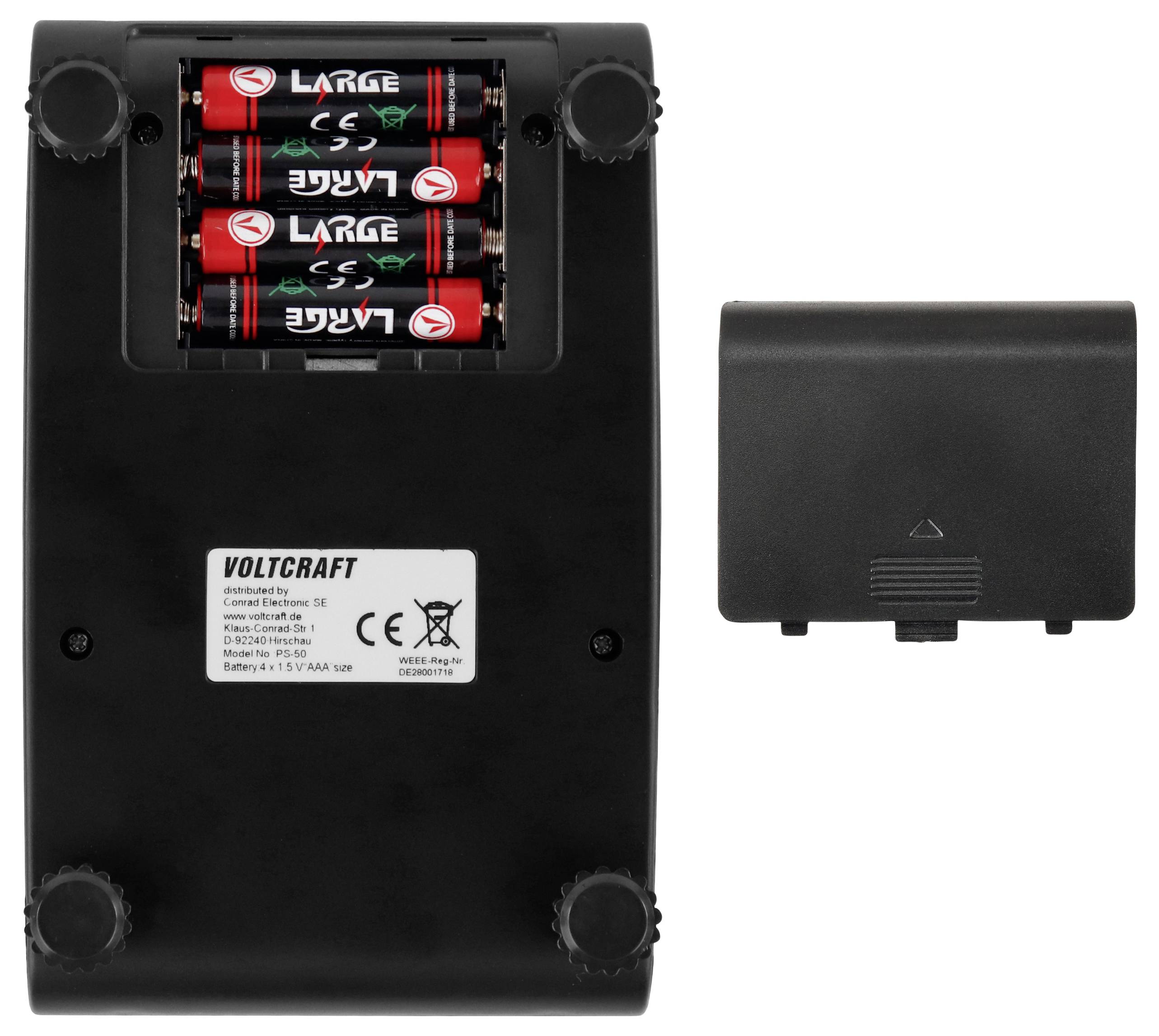 'Rechner von unten mit geöffnetem Batteriefach' zeigt vier AA-Batterien in einem Fach und eine abgenommene Abdeckung daneben.