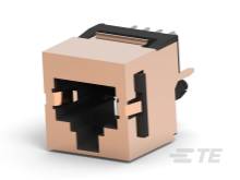 Ein RJ45-Netzwerkstecker, meist für Ethernet-Verbindungen verwendet. Er präsentiert einen rechteckigen Stecker mit acht Metallkontakten.