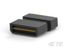 Ein schwarzer Kunststoffadapter mit goldenen Kontakten, der für elektronische Verbindungen verwendet wird.