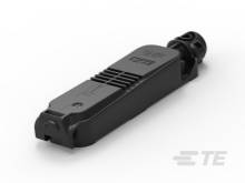 Ein schwarzes elektronisches Gerät mit einem rechteckigen Gehäuse, einer diagonalen Rille in der Mitte und einem digitalen Bildschirm.