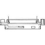 Diagramm zeigt das Querschnittsprofil eines mechanischen Bauteils mit rechteckigen Öffnungen und Befestigungslöchern an den Seiten.