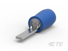 Blauer isolierter Kabelschuh mit Metallklemme, zur Verbindung von Drähten in elektrischen Installationen verwendet.