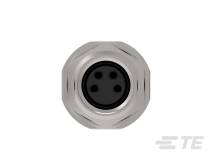 Runder, metallischer Vier-Pin-Stecker aus der Nähe, zentriert auf weißem Hintergrund. Geeignet für elektrische oder elektronische Verbindungen.