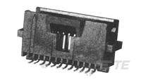 Schwarz-weißes Foto eines elektronischen Steckverbinders, der zur Verbindung von platinenbasierten Komponenten verwendet wird.