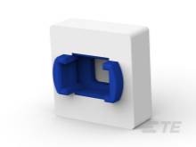 Weiße Wandsteckdose mit blauem RJ45-Ethernet-Anschluss in der Mitte, seitliche Ansicht.