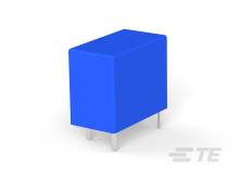 Ein blauer rechteckiger Hocker mit vier hellen Beinen steht auf einem weißen Hintergrund.