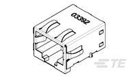 Ein USB-Anschluss mit der Aufschrift '03392'. Das Bild zeigt die Vorderansicht des Steckers, der für den Anschluss von USB-Geräten genutzt wird.