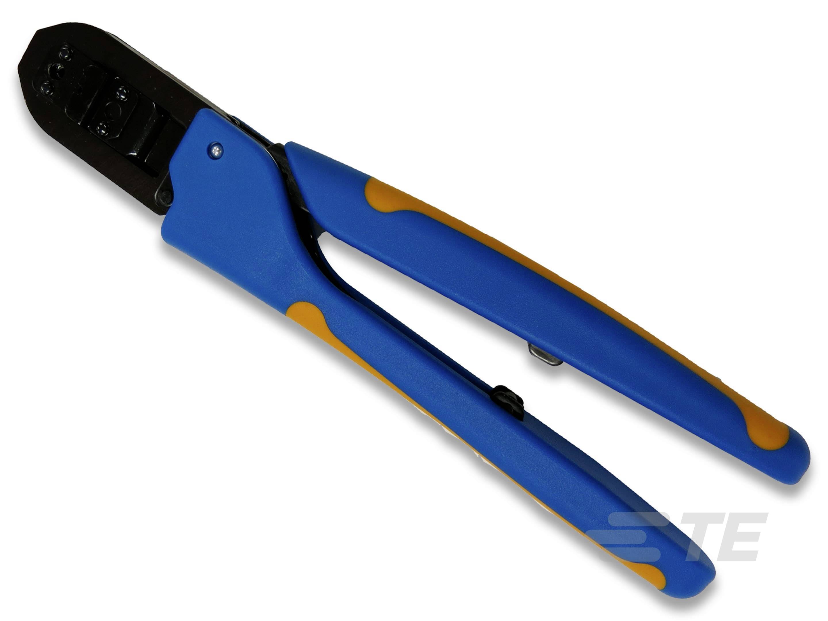 TE Connectivity 2305684-1