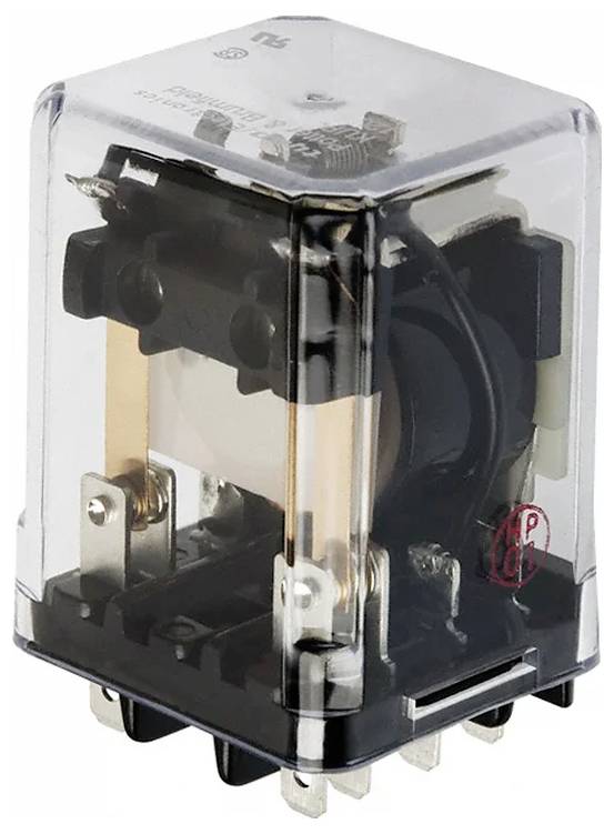 Ein eleganter TUF GAMING Desktop-Computer mit sichtbarem interner Kühlventilator und orangefarbener LED-Beleuchtung, der ein modernes und robustes Design präsentiert.