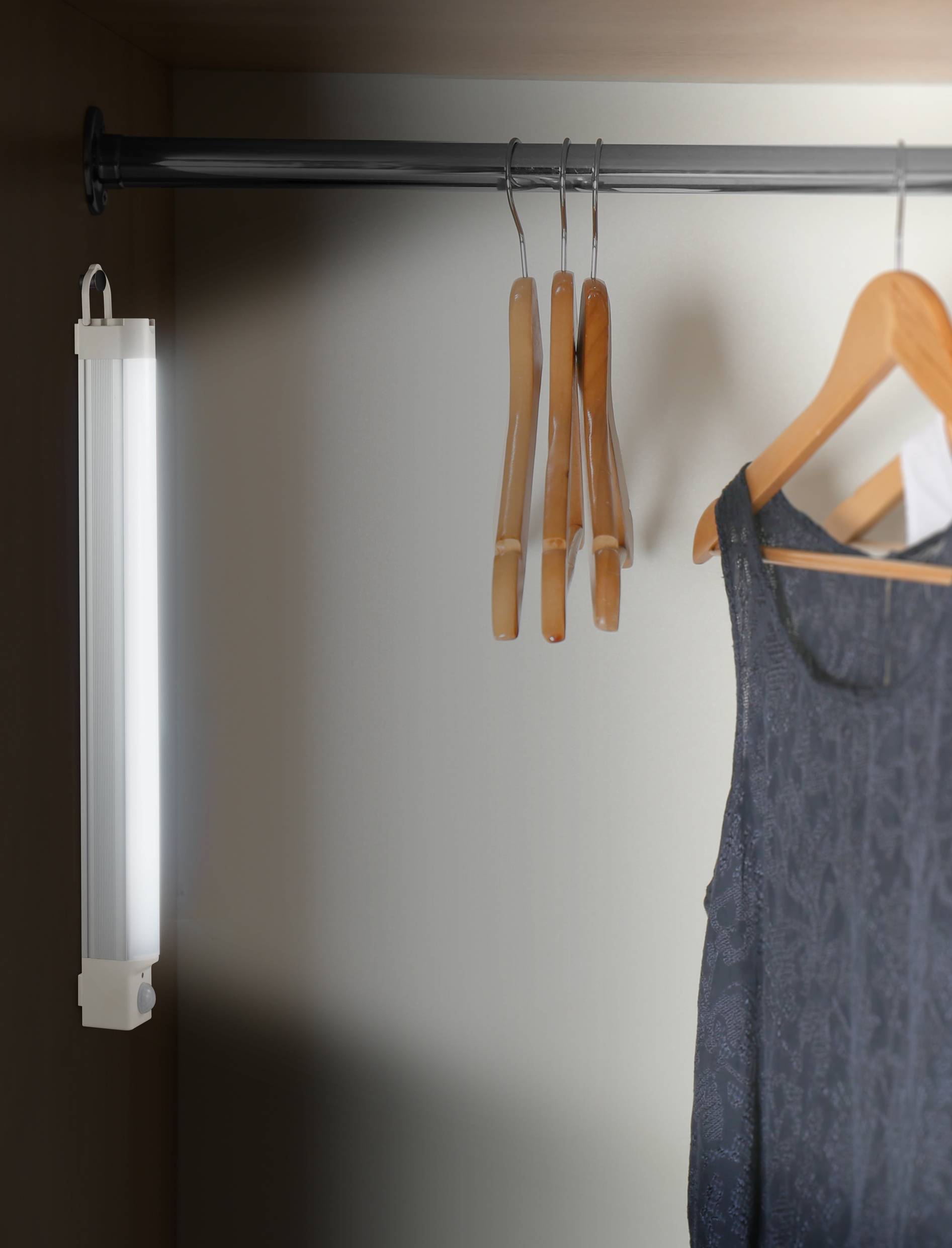 LED-Schrankleuchte mit Bewegungsmelder SMD LED Weiß