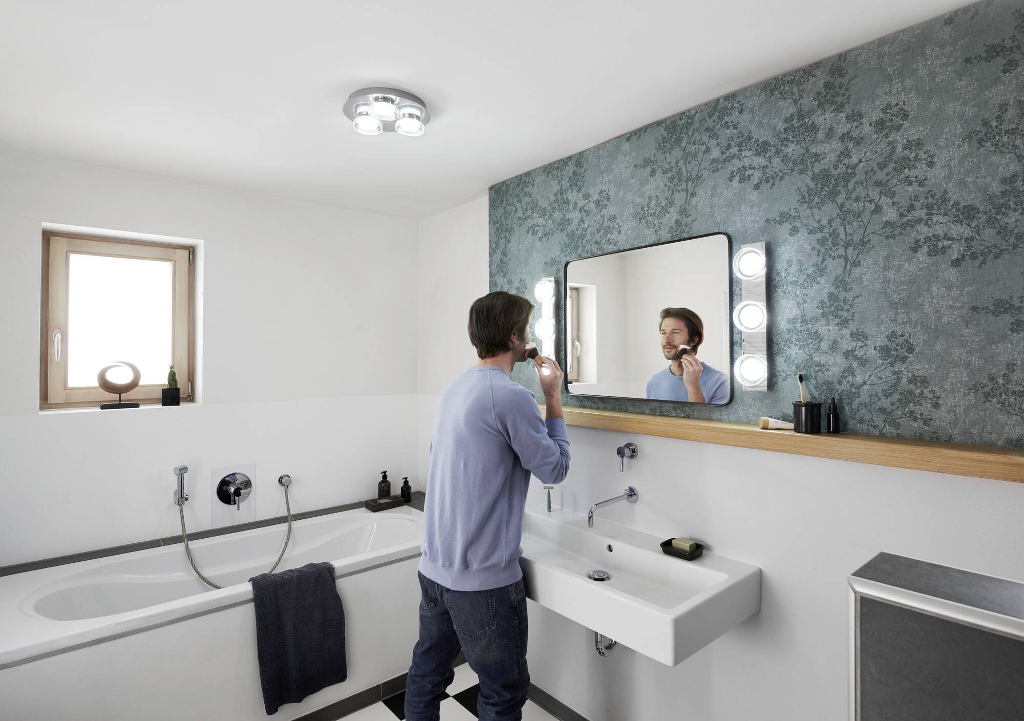 LEDVANCE BATHROOM DECORATIVE CEILING AND WALL WITH WIFI TECHNOLOGY 4058075573741 LED-Bad-Deckenleuchte 18 W Warmweiß Silber