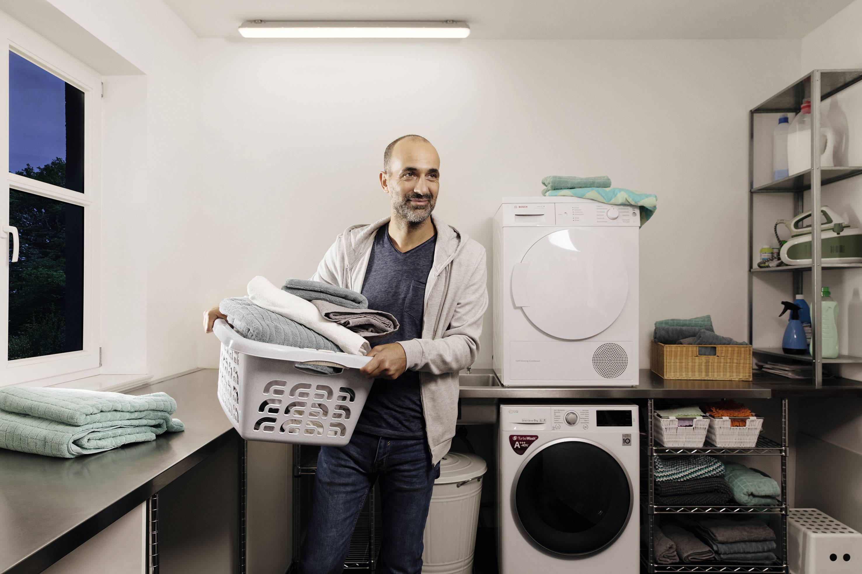 LEDVANCE SMART+ Wifi Submarine 120 Feuchtraumleuchte LED LED fest eingebaut 18W Warmweiß bis Kaltweiß Grau