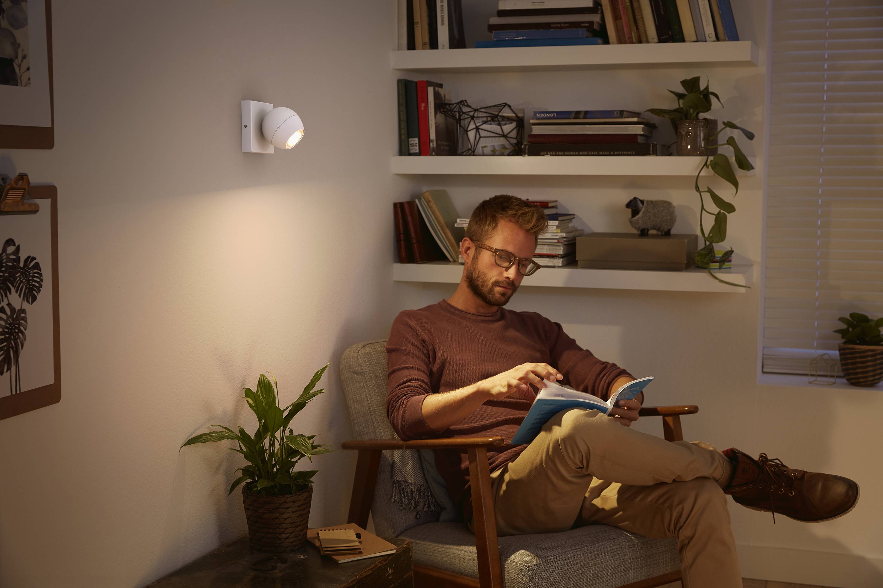 Philips Hue LED-Deckenstrahler 871951433922400 Hue White Amb. Buckram Spot 1 flg. weiß 350lm inkl. Dimmschalter GU10 5 W