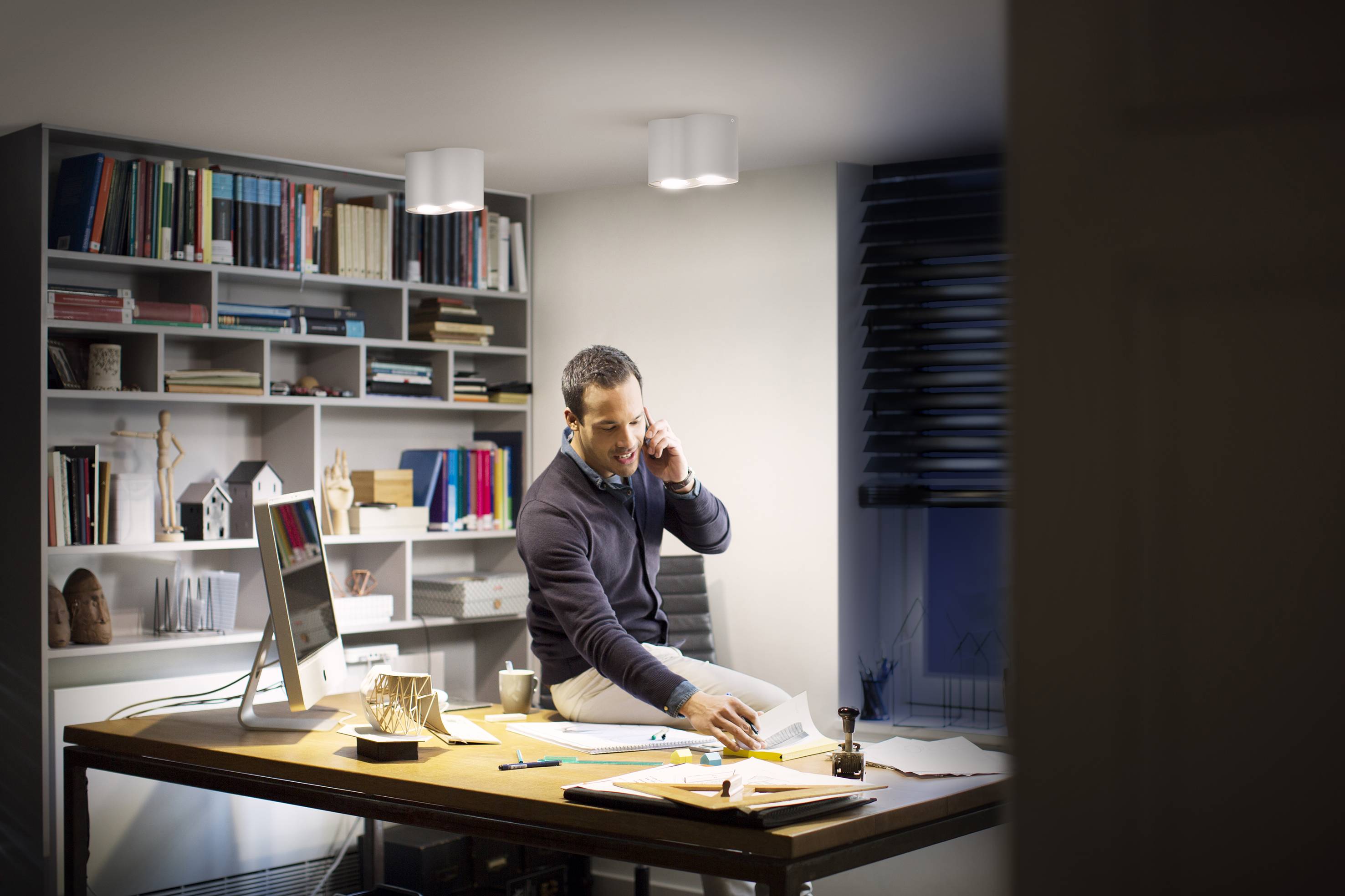 Philips Hue LED-Deckenstrahler 871951433846300 Hue White Amb. Pillar Spot 2 flg. weiß 2x350lm inkl. Dimmschalter GU10 10 W