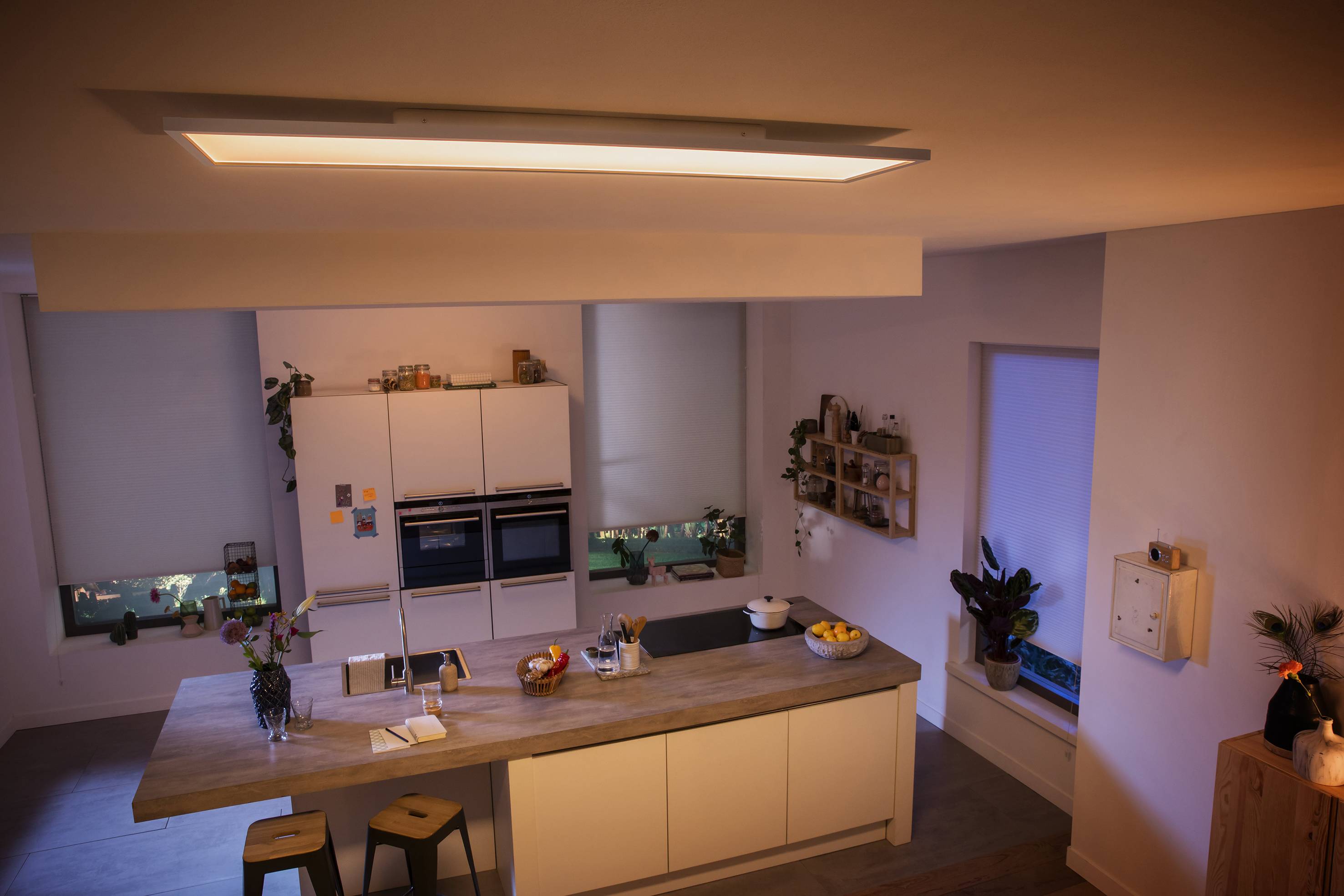 Philips Hue LED-Panel 871951438266400 Hue White Amb. Aurelle Panelleuchte 120x30cm LED fest eingebaut 39 W