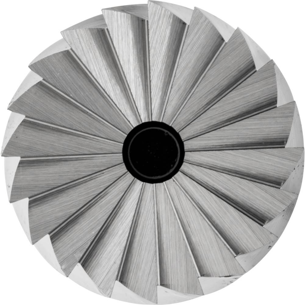 Ein silbernes, radial angeordnetes Turbinenrad mit gleichmäßigen, dreieckigen Blättern, zentriert auf schwarzem Kreis.