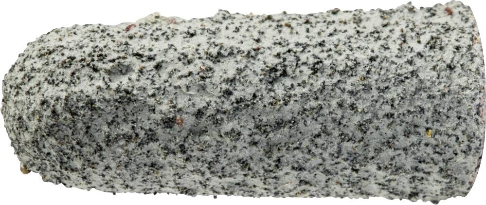 Betonoberfläche in Nahaufnahme. Textur zeigt grobe, körnige Struktur mit sichtbaren schwarzen und grauen Partikeln.