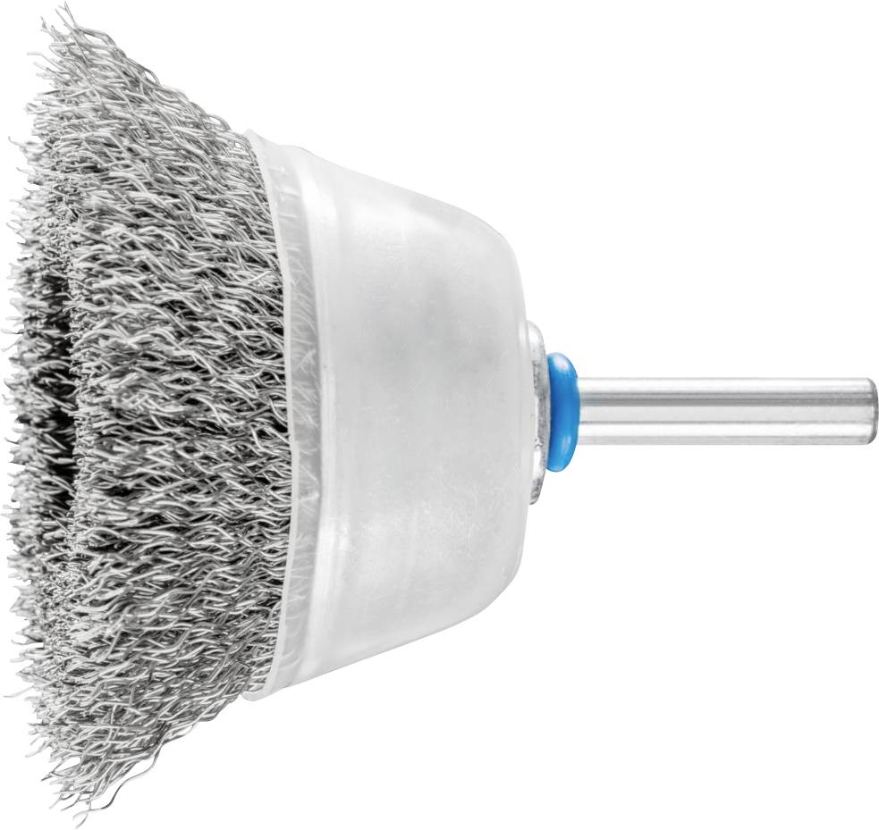 Nahaufnahme einer runden Drahtbürste mit Metallborsten für einen Bohrer, verwendet zur Reinigung oder zum Entfernen von Rost.