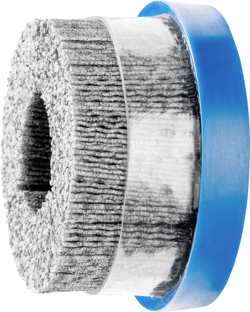 Rechter Winkel einer Drahtbürstenscheibe mit blauem Rand, dicht gepackte Borsten in runder Form, verwendet zum Reinigen oder Polieren.