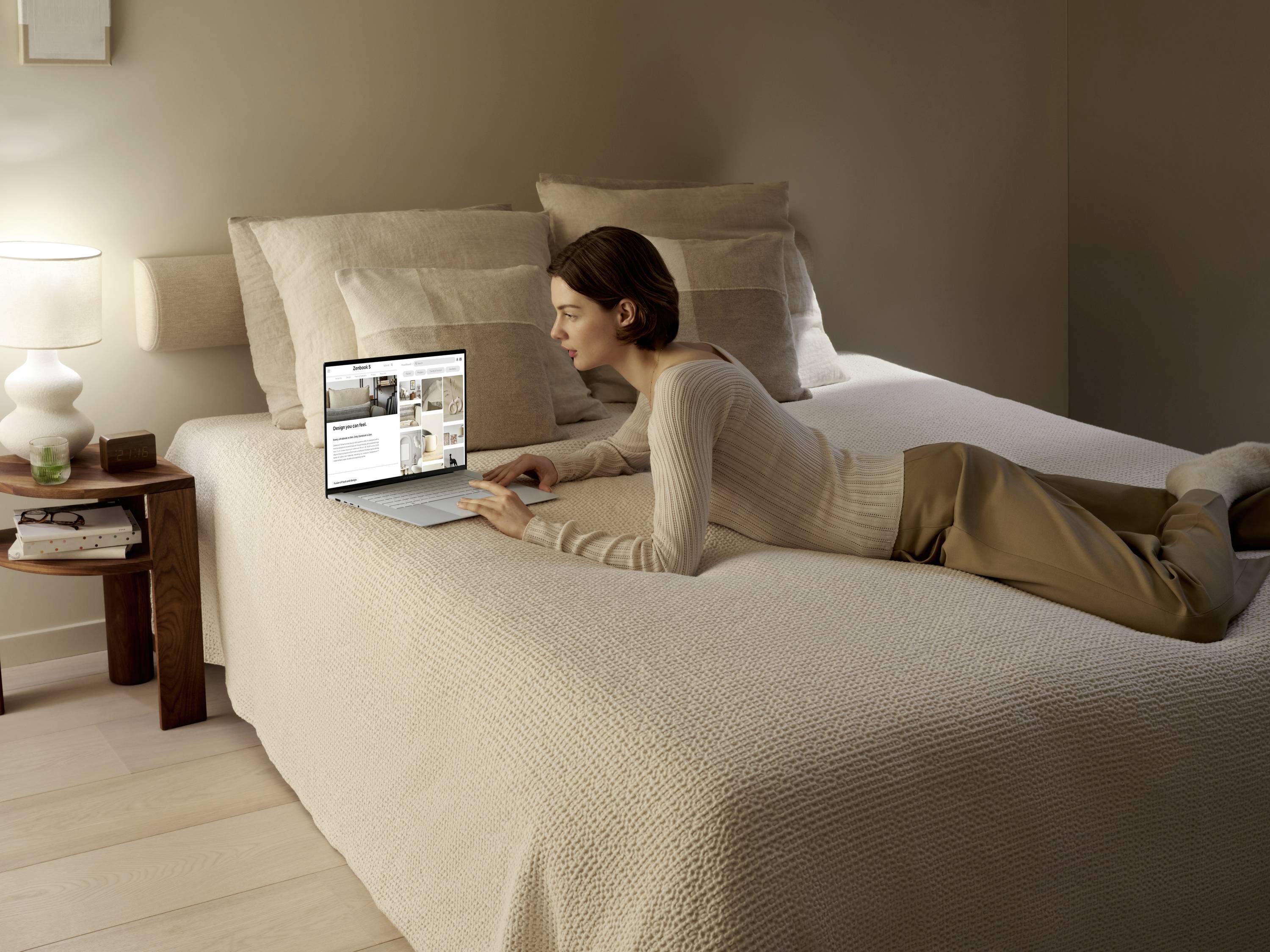 Asus Notebook Zenbook S 16 OLED UM5606WA-RK192W 40.6 cm (16 Zoll) WQXGA+ AMD Ryzen AI 9 365 24 GB RAM 1 TB SSD Deutsch, QWERTZ Grau 90NB13M1-