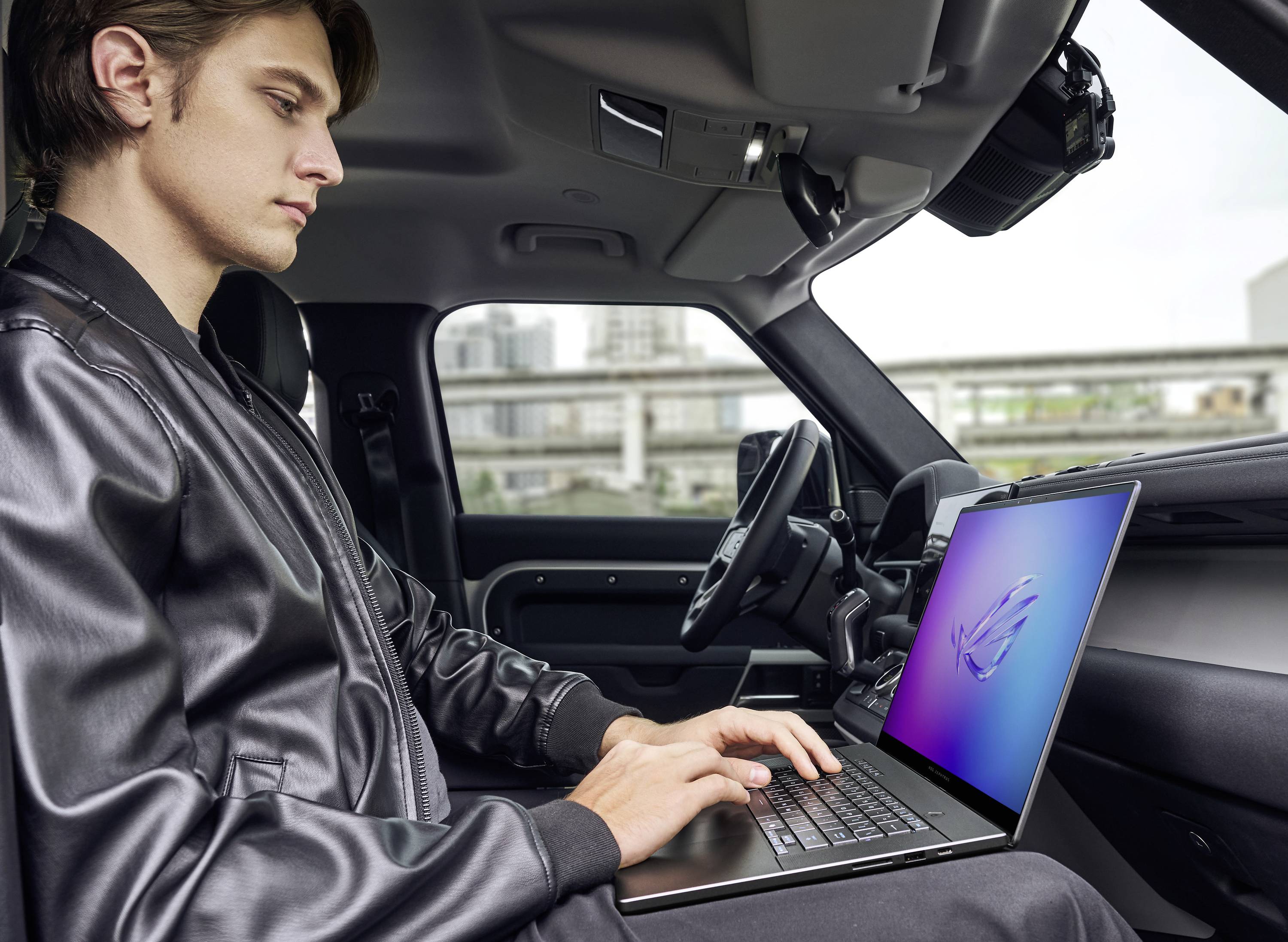 Asus Gaming Notebook ROG Zephyrus G16 GA605WV-QP075W 40.6 cm (16 Zoll) WQXGA AMD Ryzen AI 9 HX 370 16 GB RAM 1 TB SSD Deutsch, QWERTZ AMD Radeon™