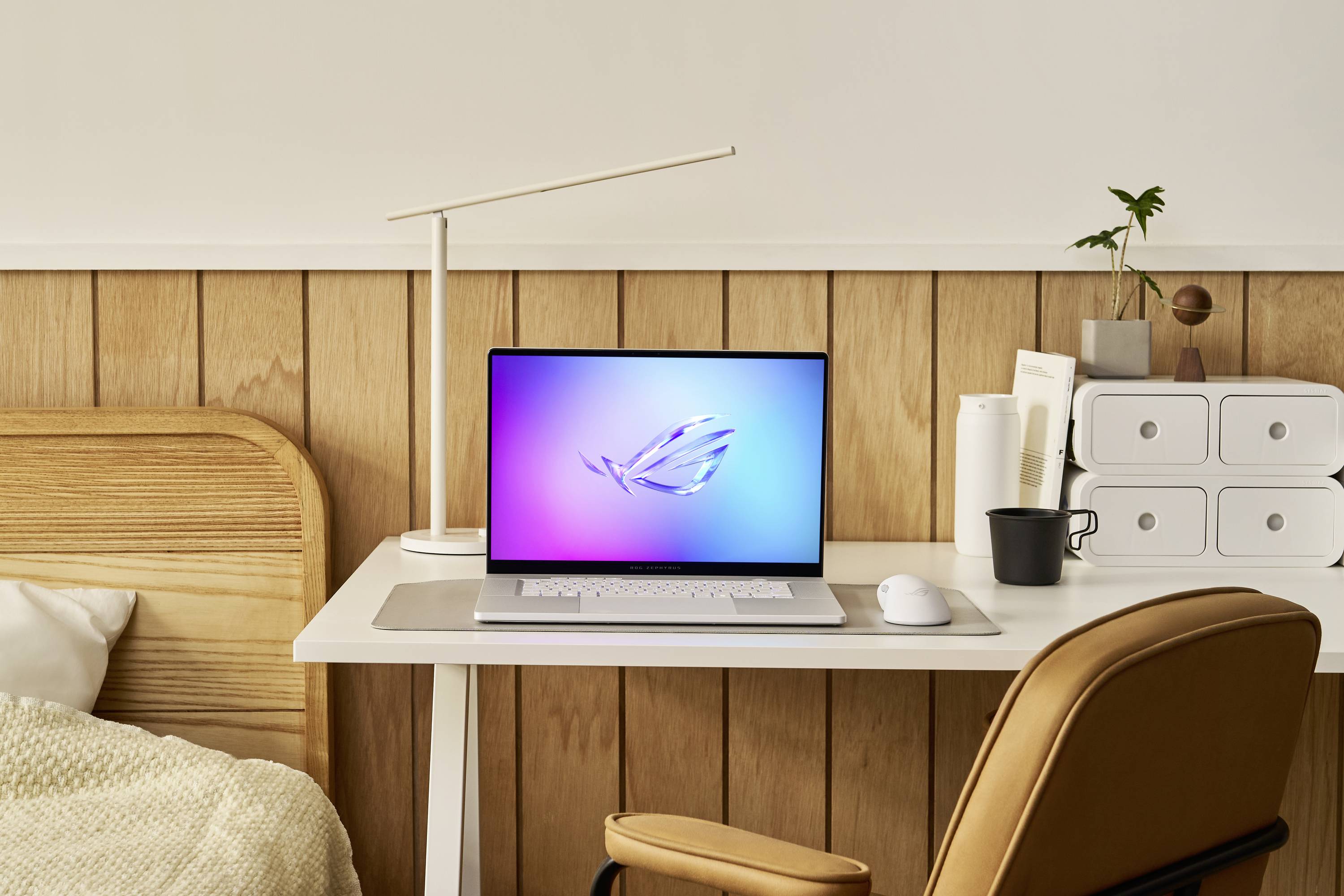 Asus Gaming Notebook ROG Zephyrus G16 GA605WV-QP075W 40.6 cm (16 Zoll) WQXGA AMD Ryzen AI 9 HX 370 16 GB RAM 1 TB SSD Deutsch, QWERTZ AMD Radeon™