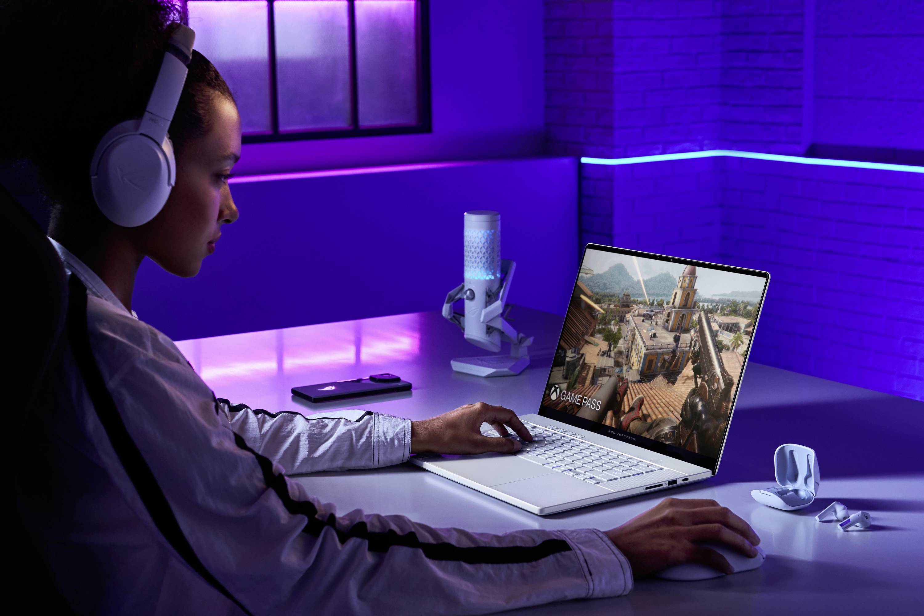 Asus Gaming Notebook ROG Zephyrus G16 GA605WV-QP075W 40.6 cm (16 Zoll) WQXGA AMD Ryzen AI 9 HX 370 16 GB RAM 1 TB SSD Deutsch, QWERTZ AMD Radeon™