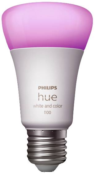 Eine Philips Hue Glühbirne, oben leuchtend in Rosa. Text auf der Glühbirne: 'Philips hue white and color 1100'.