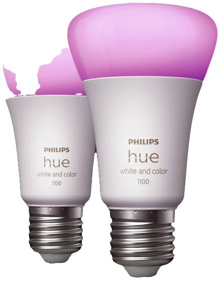Zwei smarte Philips Hue Glühbirnen, eine leuchtet rosa. Text auf den Birnen: 'hue white and color 1100'.