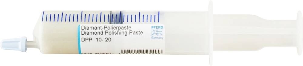 Spritze mit blauer Skala, gefüllt mit Diamant-Polierpaste, beschriftet 'Diamond Polishing Paste DPP 10-20', Herstellerangabe: HTURD Germany.