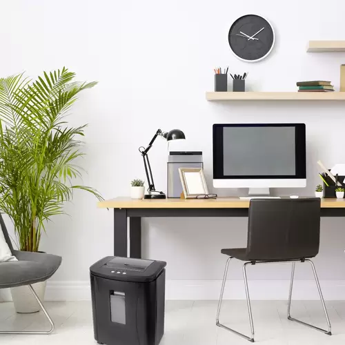 Hama Premium Auto M120 Aktenvernichter 125 Blatt Mikroschnitt 4 x 20mm P-3 25l Vernichtet auch Kreditkarte Hama Premium Auto M120 Aktenvernichter 125 Blatt Mikroschnitt 4 x 20mm P-3 25l Vernichtet auch Kreditkarte