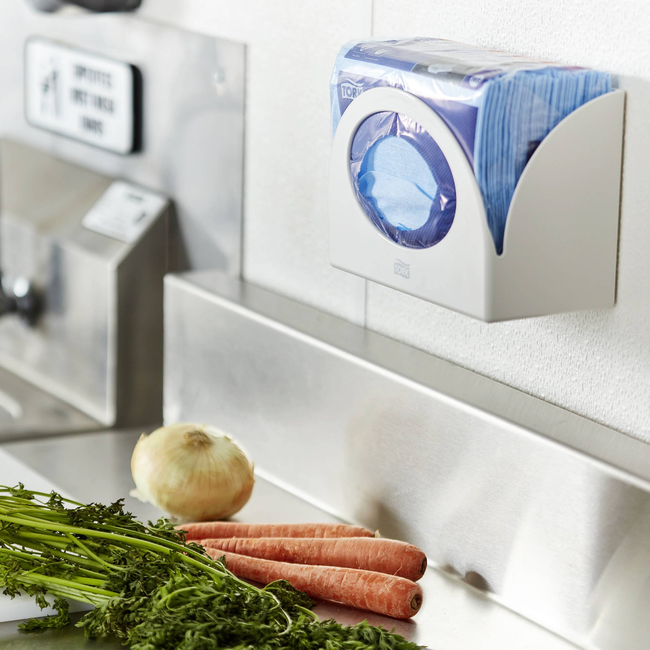 TORK 655100 LE-POEV 160KAD Papierhandtuchspender Kunststoff Weiß 1 St.