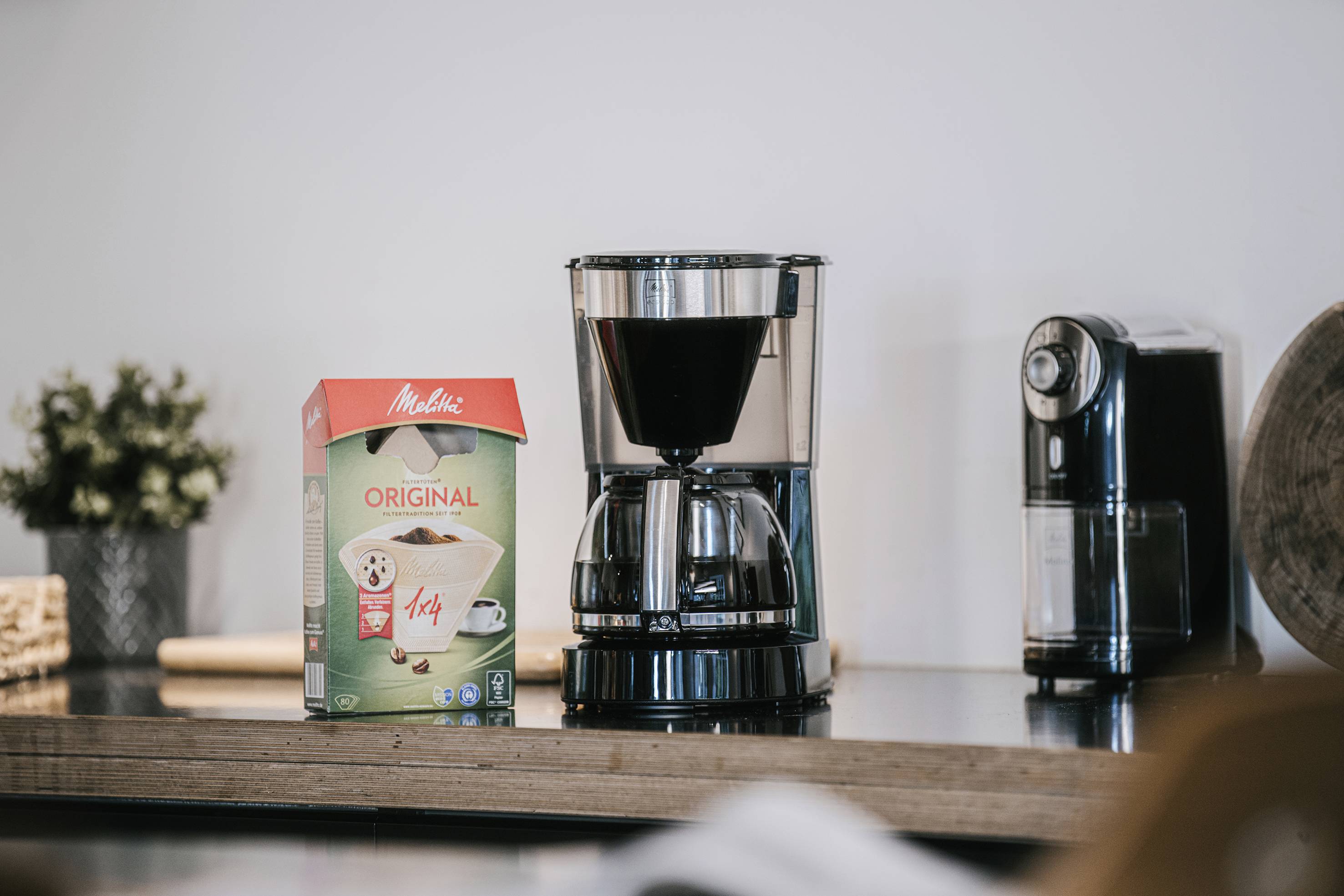 Melitta Easy Top Kaffeemaschine Schwarz Fassungsvermögen Tassen=10 Glaskanne, Warmhaltefunktion