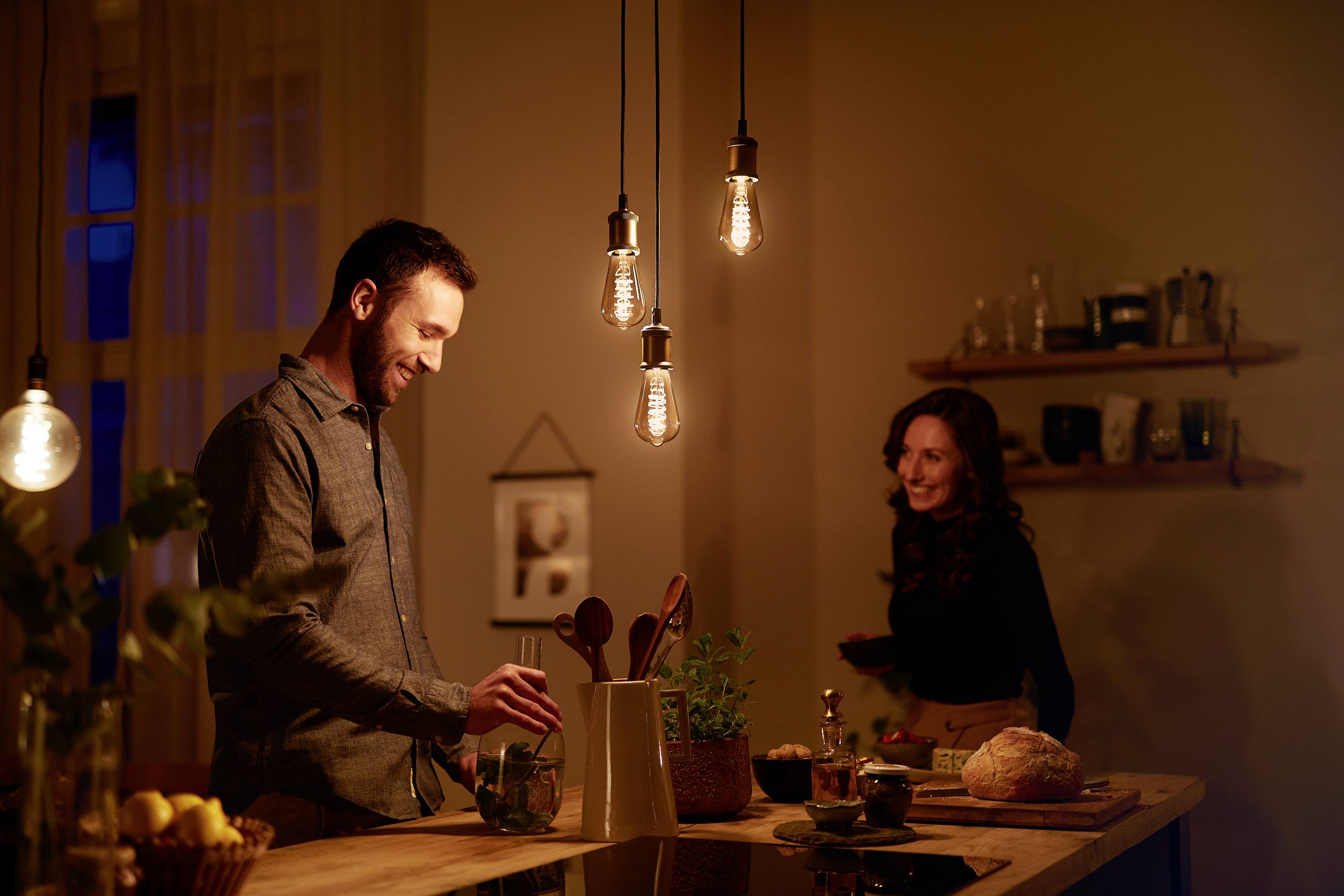 Philips LED 8719514313804 LED E27 Stabform 6.5W = 40W Warmweiß (Ø x L) 66mm x 273mm 1St.