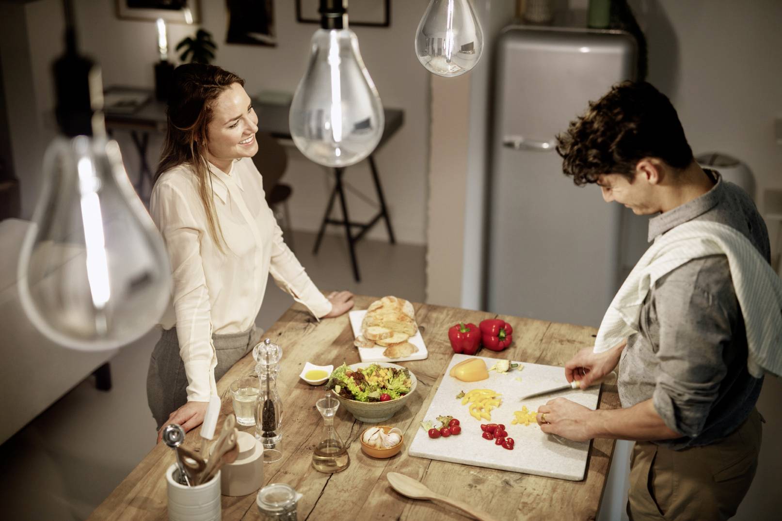 Philips LED LED E27 Glühlampenform 6.5 W = 25 W Warmweiß (Ø x L) 162 mm x 293 mm 1 St.