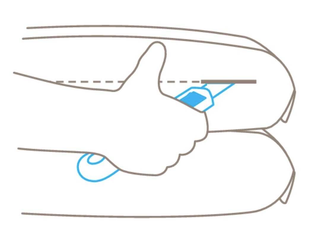 Ein Handsymbol hält eine Sicherheitskarte vor einem Sicherheitsgurt, um eine Sicherheitsanwendung zu demonstrieren.