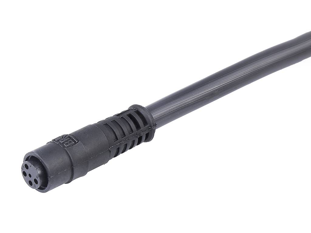 Schwarzes, mehradriges Kabel mit rundem, mehrpoligem Stecker am Ende, geeignet für elektronische Anschlüsse und Geräte.