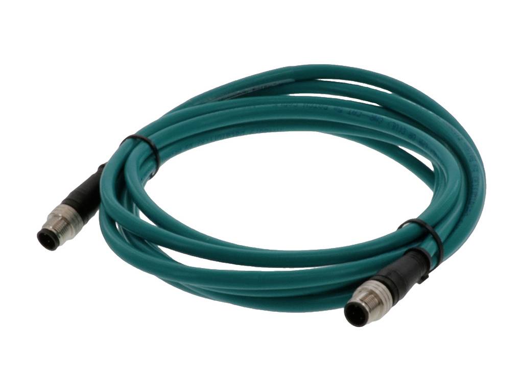 Ein grünes Ethernet-Kabel mit schwarzen Steckern, in einer lockeren Schlaufe gelegt.