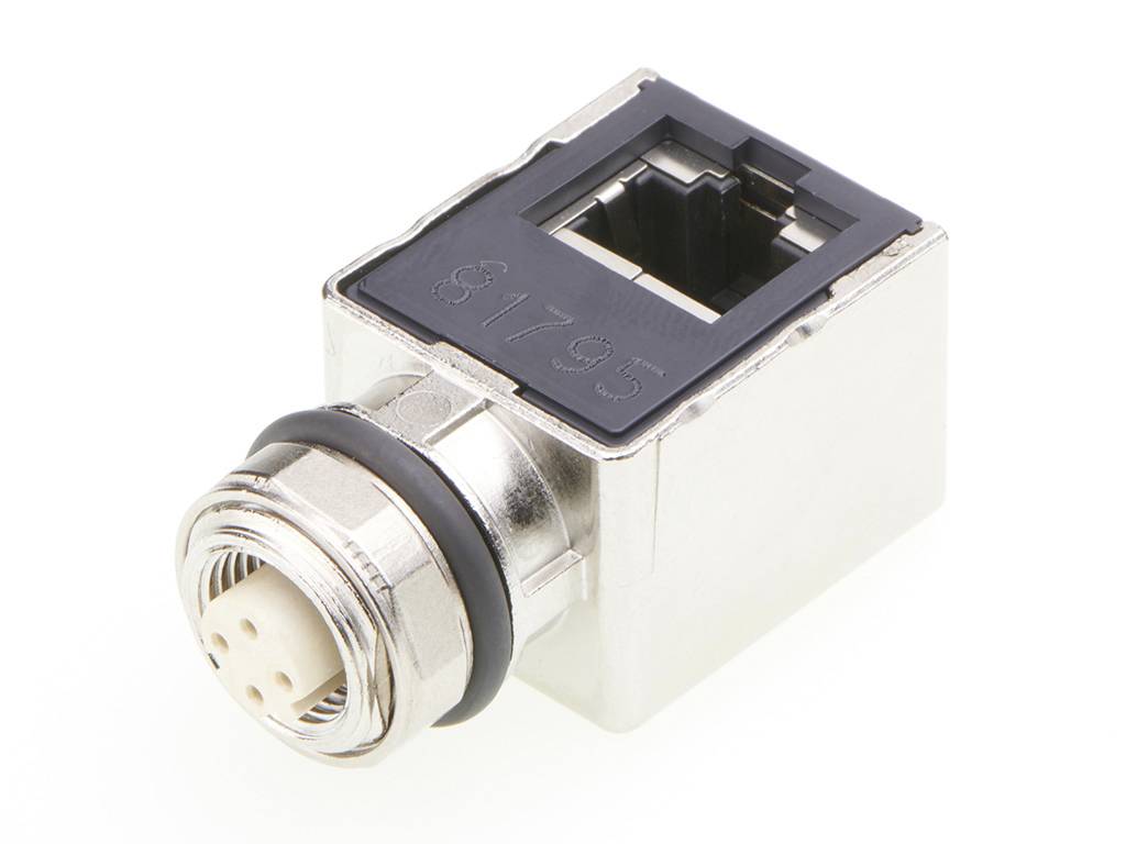 Ein silberner Adapter mit einem RJ45-Stecker auf einer Seite und einem runden, mehrpoligen Stecker auf der anderen Seite.