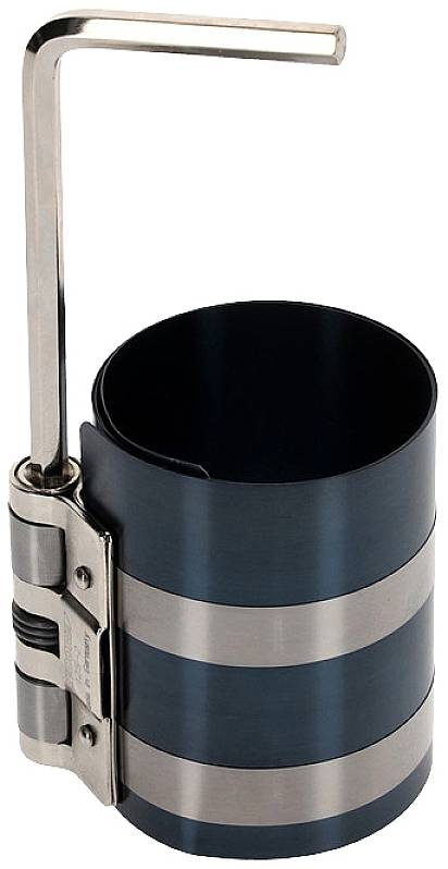 Eine schwarze und silberne Kolbenringzange mit verstellbarem Metallgriff, verwendet zum Einbau von Kolben in Motoren.