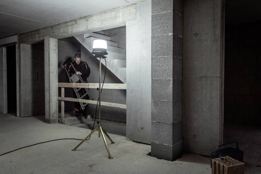 Brennenstuhl professionalLINE ORUM 5050 M Baustrahler EEK E (A - G) 47 W 5800 lm 9171400900