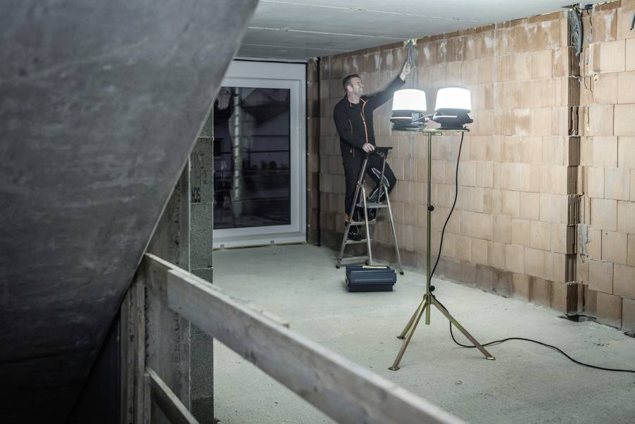 Brennenstuhl professionalLINE ORUM 5050 M Baustrahler EEK E (A - G) 47 W 5800 lm 9171400900