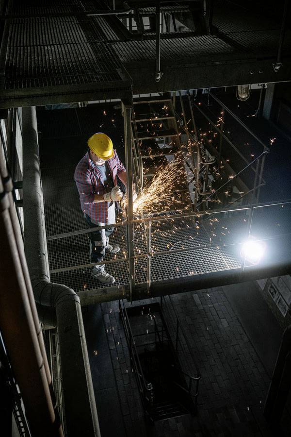 Brennenstuhl professionalLINE X 12050M Baustrahler EEK E (A - G) 114W 12700lm 9171330901