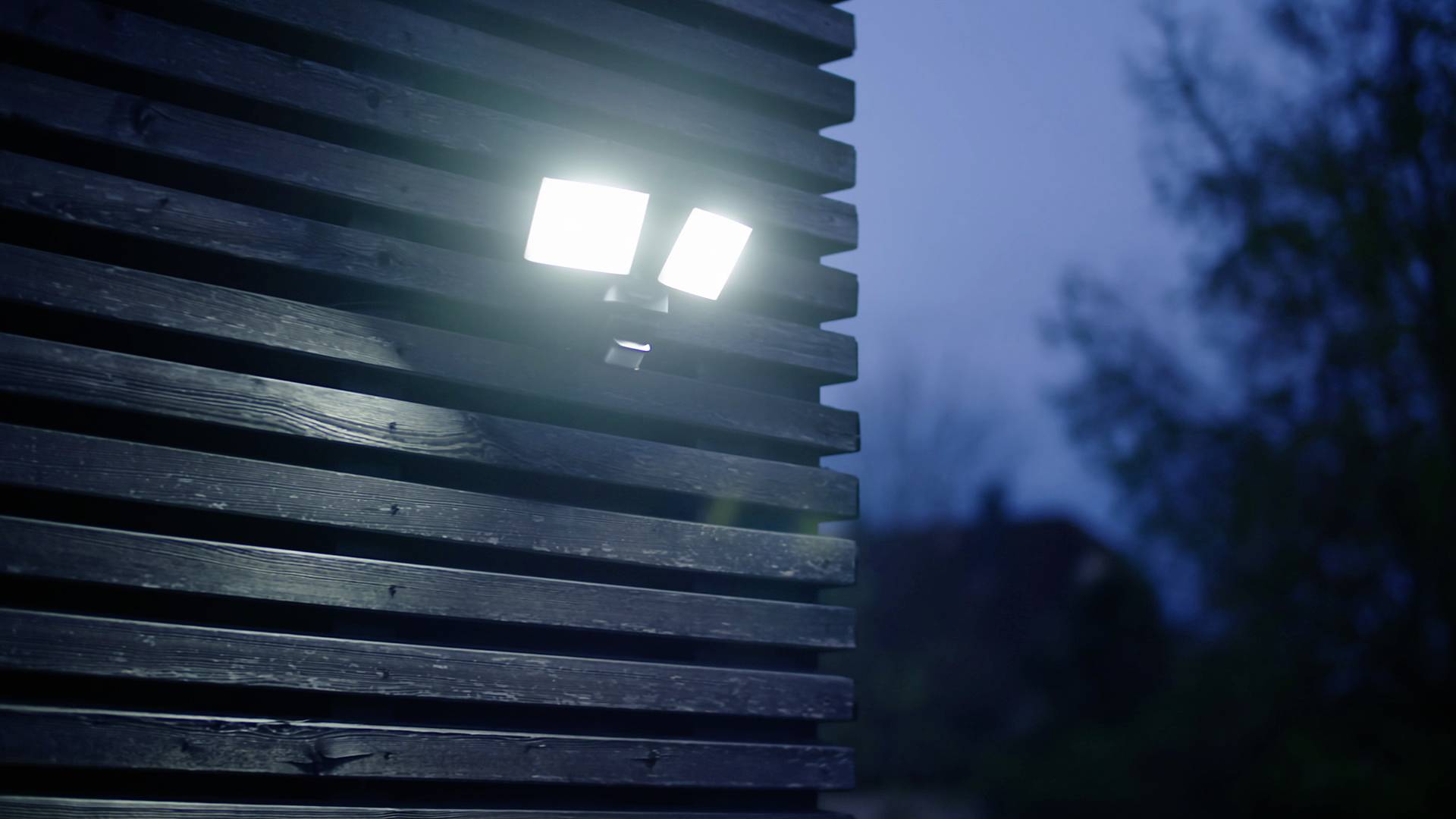 Brennenstuhl Connect WiFi WFD 3050 P 1179060010 LED-Außenstrahler EEK: E (A - G) 29.2 W