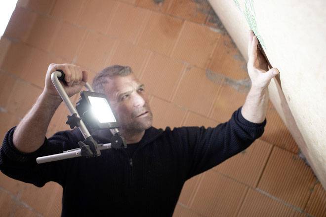 Brennenstuhl EL 2000 MA 20 W 1171960205