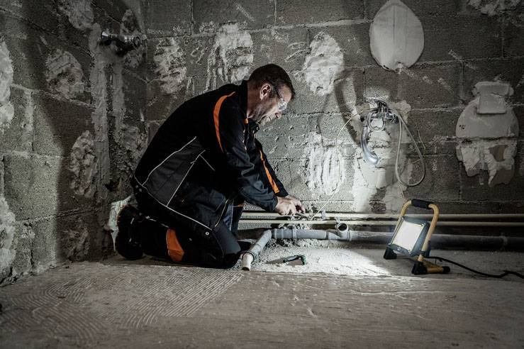 Brennenstuhl Jaro 3050 M Baustrahler EEK F (A - G) 30 W 2650 lm Tageslichtweiß 1171250913