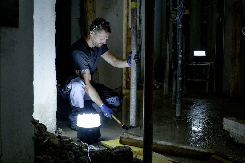 Brennenstuhl BF 5050M EEK F (A - G) 50W 5400lm Tageslichtweiß 1171410902